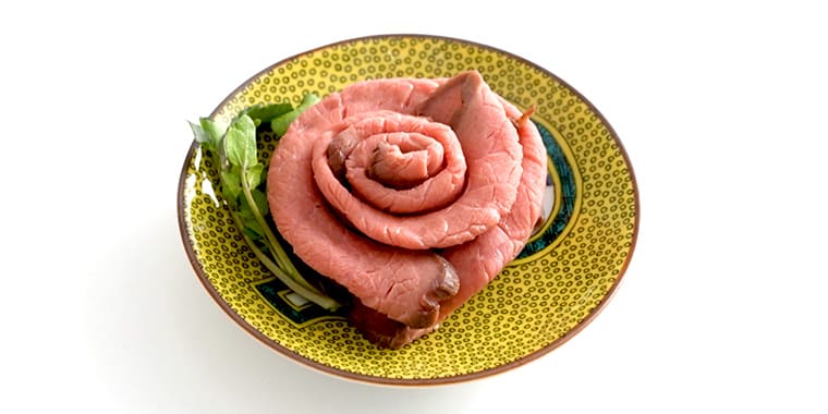 薔薇のローストビーフの写真