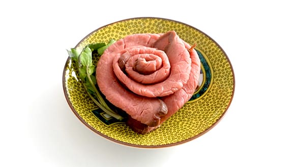 薔薇のローストビーフの写真