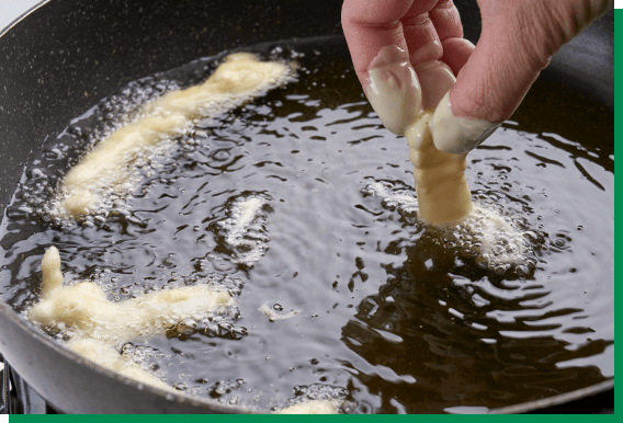 スティック状に揚げれば、巻きやすい