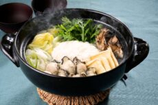 牡蠣のとろろ鍋